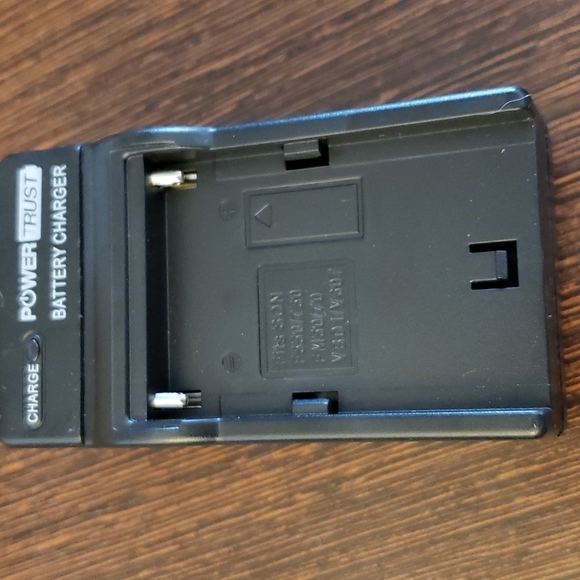 Replacement Battery Charger For Olympus FE370 - Picture 5 of 8